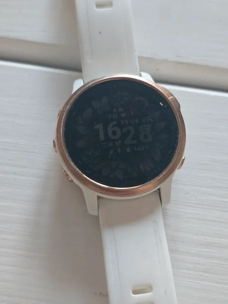 Used Garmin Fenix 6s bike — image 2 of 13