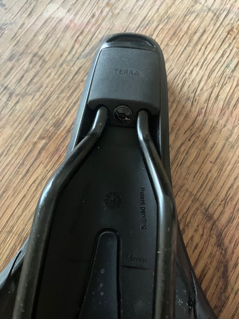 Used Fizik aidon X3 16 cm bike — image 4 of 4