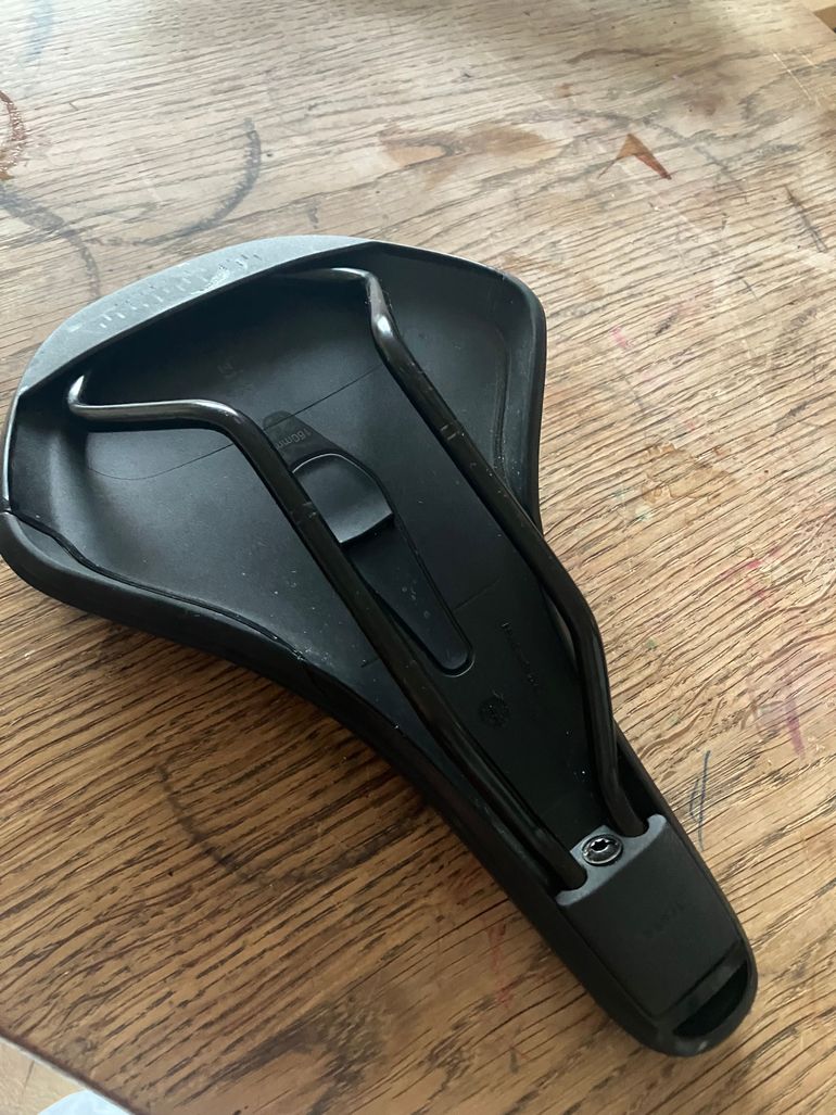 Used Fizik aidon X3 16 cm bike — image 3 of 4