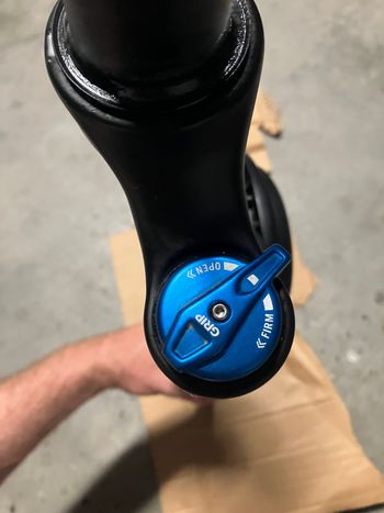 Used Fox Performance 36 160 Fork 2025 bike — image 5 of 7