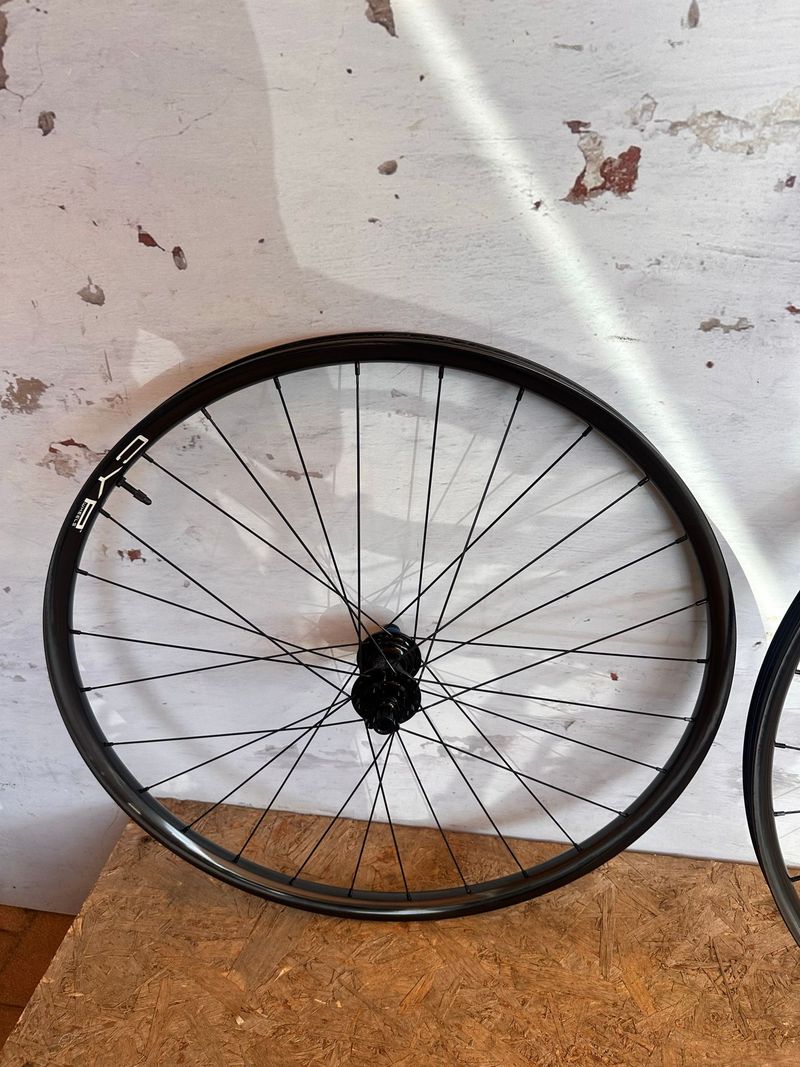 Gebrauchtes Cyp Carbon 29" Boost Wheelset 2023 bike — Bild 2 von 8