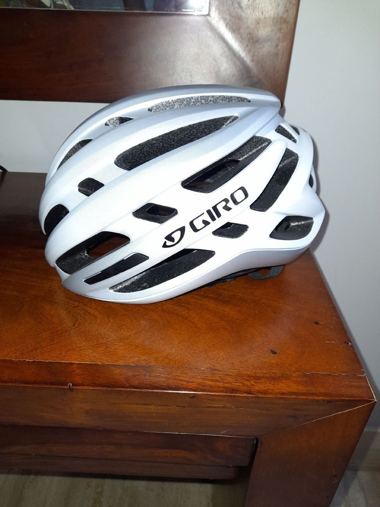 Used Giro Agilis bike — image 2 of 8