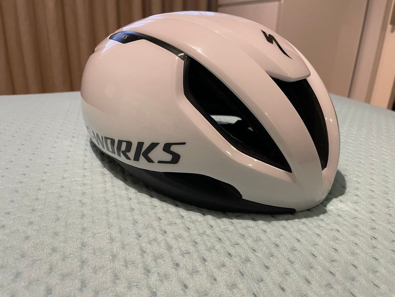 Used Specialized Evade 3 Helmet bike — image 3 of 9
