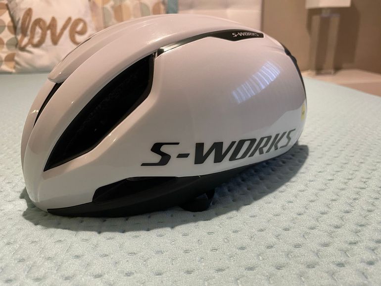 Used Specialized Evade 3 Helmet bike — image 1 of 9