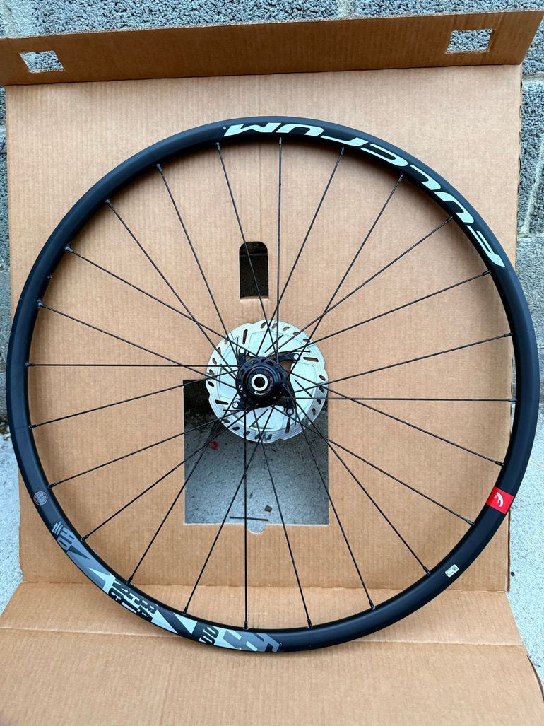 Used Fulcrum Racing 7 HD 2021 bike — image 7 of 10