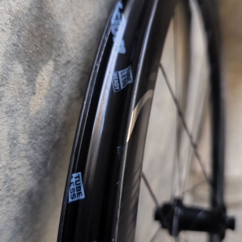 Used Vision Metron RS 45 Wheelset 2025 bike — image 8 of 9