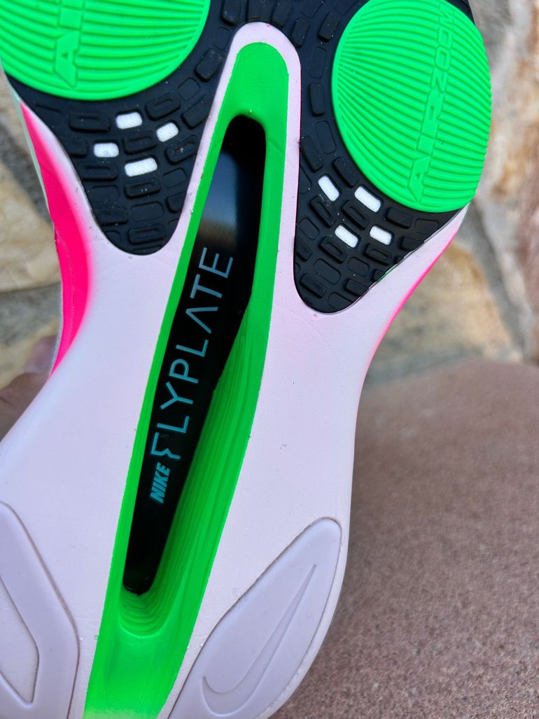 Used Nike Air Zoom Alphafly Next% 3 bike — image 3 of 13