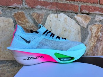 Used Nike Air Zoom Alphafly Next% 3 bike — image 6 of 13