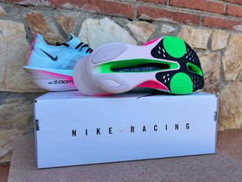 Used Nike Air Zoom Alphafly Next% 3 bike — image 5 of 13
