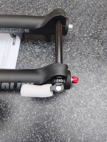Used Sr Suntour Durolux 38 RC2 bike — image 5 of 6