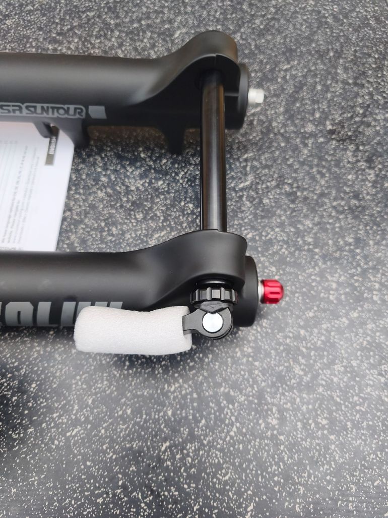 Used Sr Suntour Durolux 38 RC2 bike — image 5 of 6