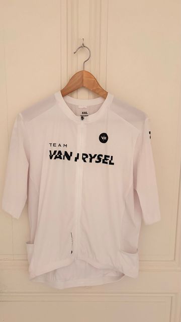 Used Van Rysel Jersey 2026 bike — image 1 of 2