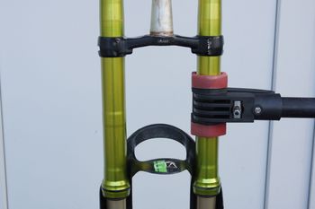 Used Dvo Emerald 203mm Green DH Fork 26" Upside-Down 2013 bike — image 12 of 17