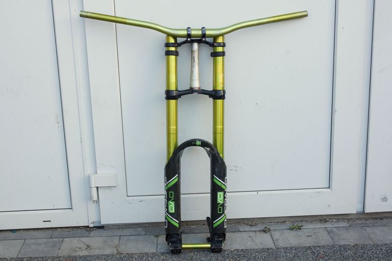 Used Dvo Emerald 203mm Green DH Fork 26" Upside-Down 2013 bike — image 1 of 17