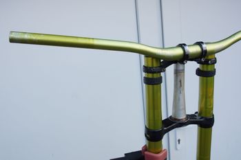 Used Dvo Emerald 203mm Green DH Fork 26" Upside-Down 2013 bike — image 2 of 17