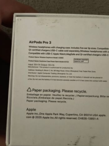 Used apple AirPods Pro 3 2025 bike — image 5 of 7