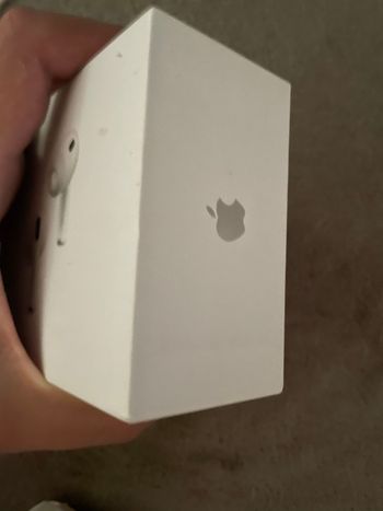 Used apple AirPods Pro 3 2025 bike — image 4 of 7