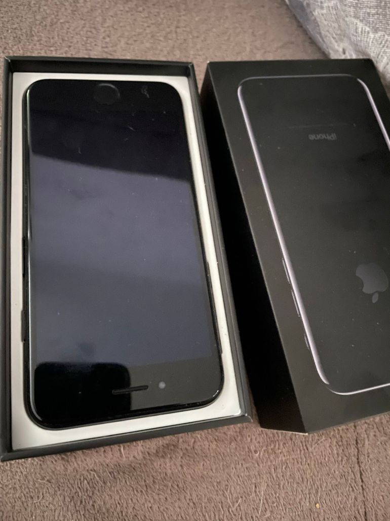 Used apple iPhone 7 128gb 2025 bike — image 1 of 2