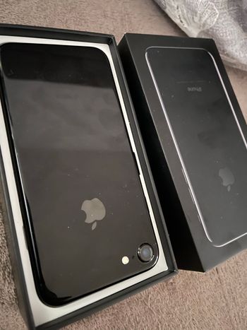 Used apple iPhone 7 128gb 2025 bike — image 2 of 2