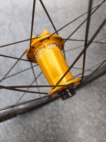Used Industry Nine Classic Trail S 29" Gold bike — image 7 of 10