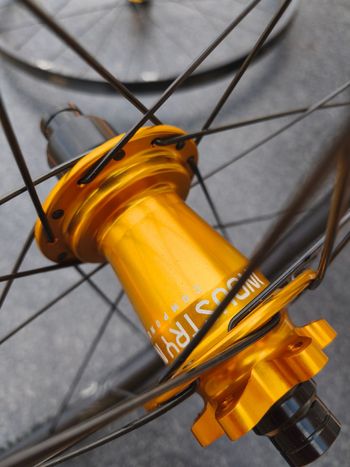 Used Industry Nine Classic Trail S 29" Gold bike — image 5 of 10