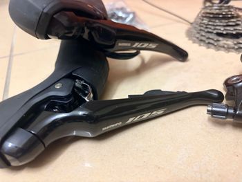 Used Shimano 105 11 velocità 2024 bike — image 6 of 7