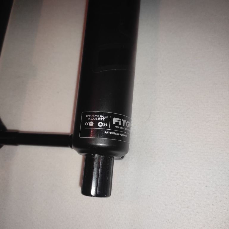 Used Fox 36 Float Rhythm 27.5+, skok 170mm, Grip Damper, Boost 110x15QR 2020 bike — image 3 of 17