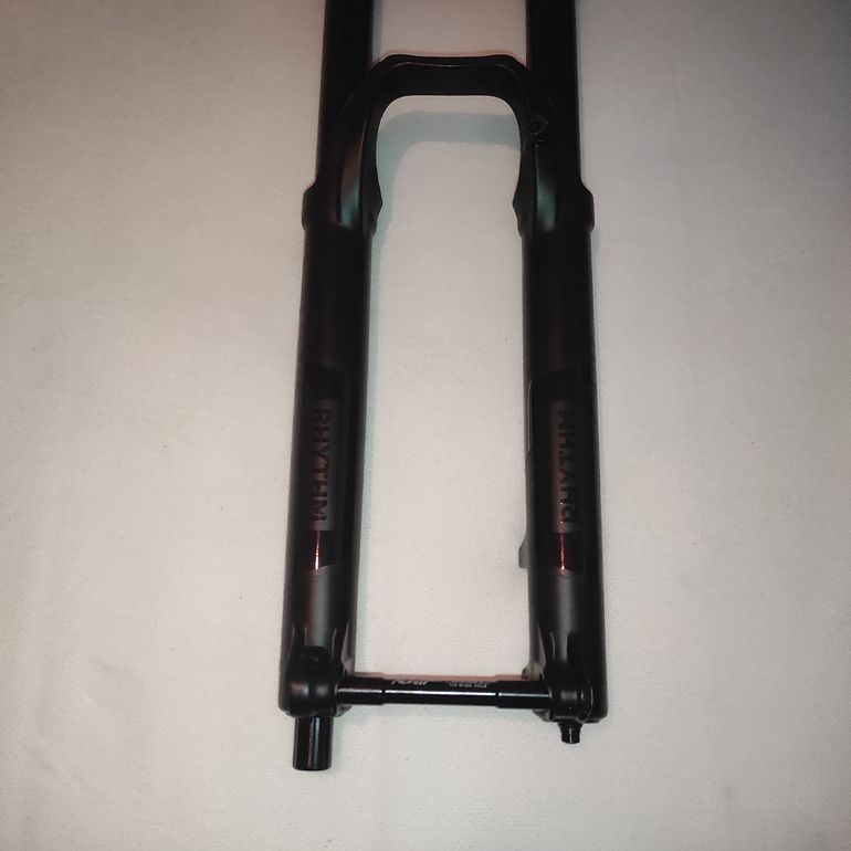 Used Fox 36 Float Rhythm 27.5+, skok 170mm, Grip Damper, Boost 110x15QR 2020 bike — image 9 of 17