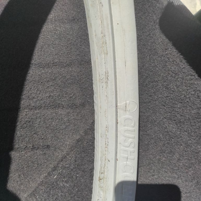 Used Cushcore Tire Insert bike — image 1 of 14