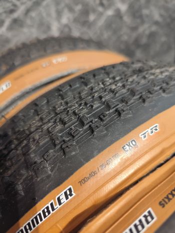 Used Maxxis Rambler EXO TR bike — image 3 of 4