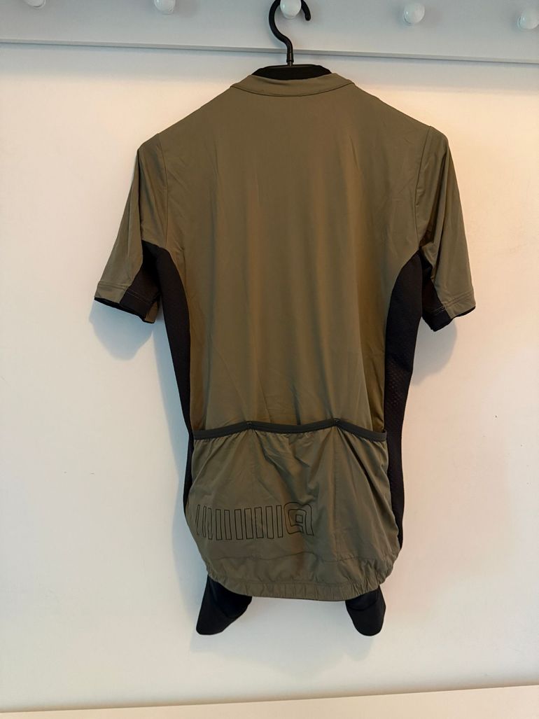 Used Rapha La Passione Radtrikot Jersey + Core Bib Shorts Set 2025 bike — image 2 of 15