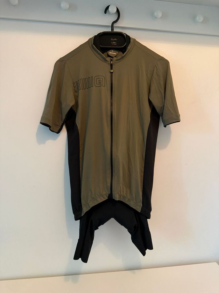 Used Rapha La Passione Radtrikot Jersey + Core Bib Shorts Set 2025 bike — image 1 of 15