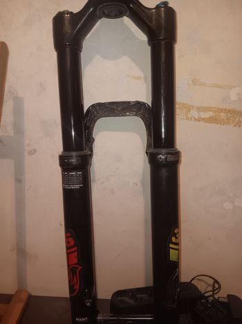 Used Fox Factory 36 Fit4 160 mm 2023 bike — image 12 of 15