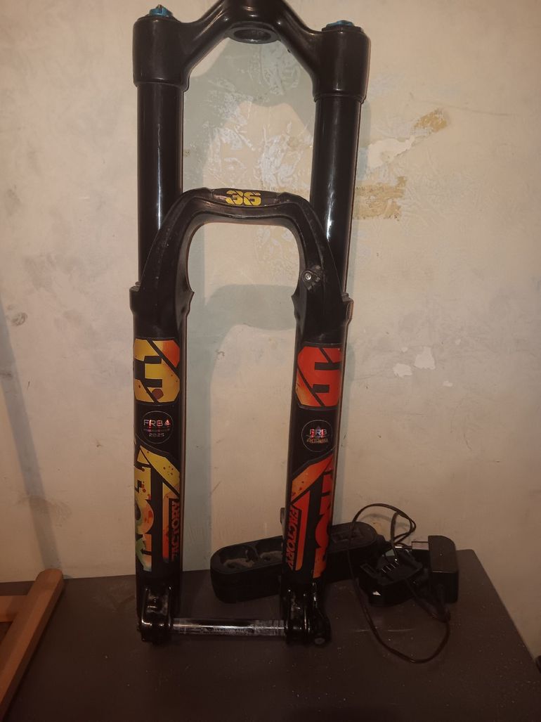 Used Fox Factory 36 Fit4 160 mm 2023 bike — image 1 of 15