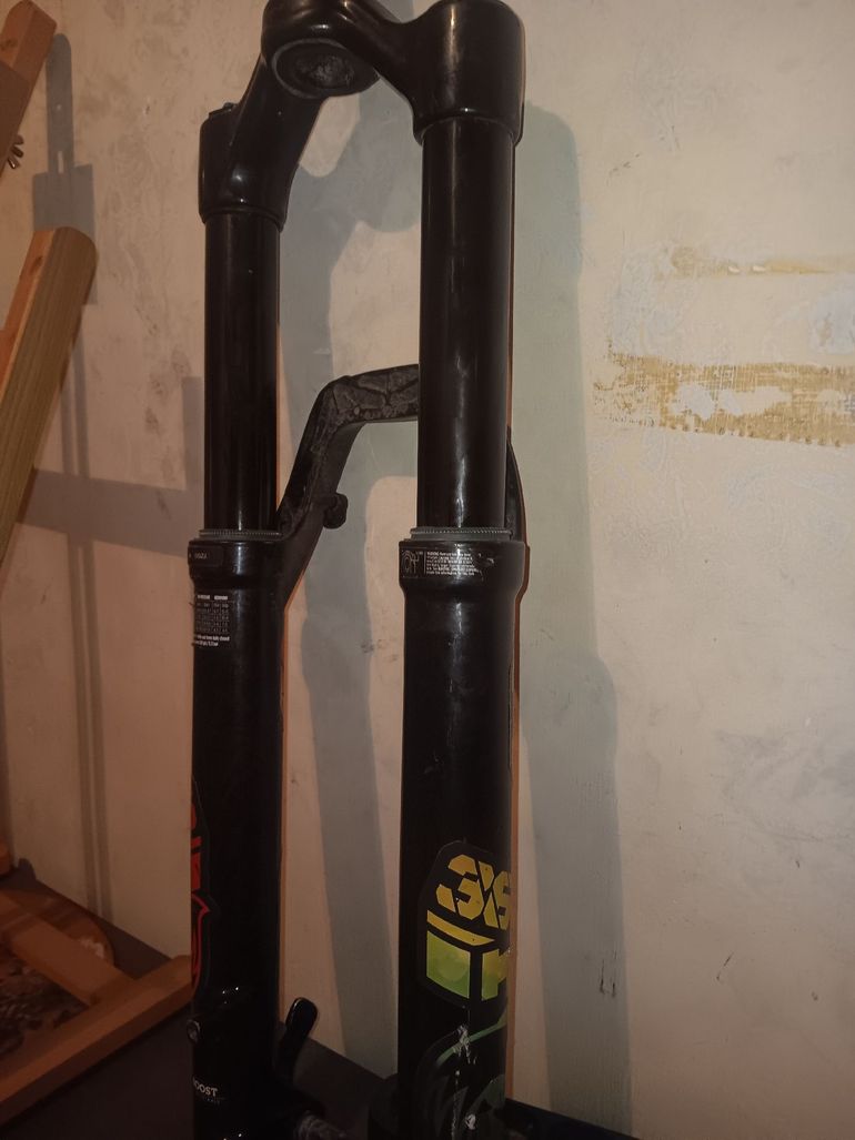 Used Fox Factory 36 Fit4 160 mm 2023 bike — image 9 of 15