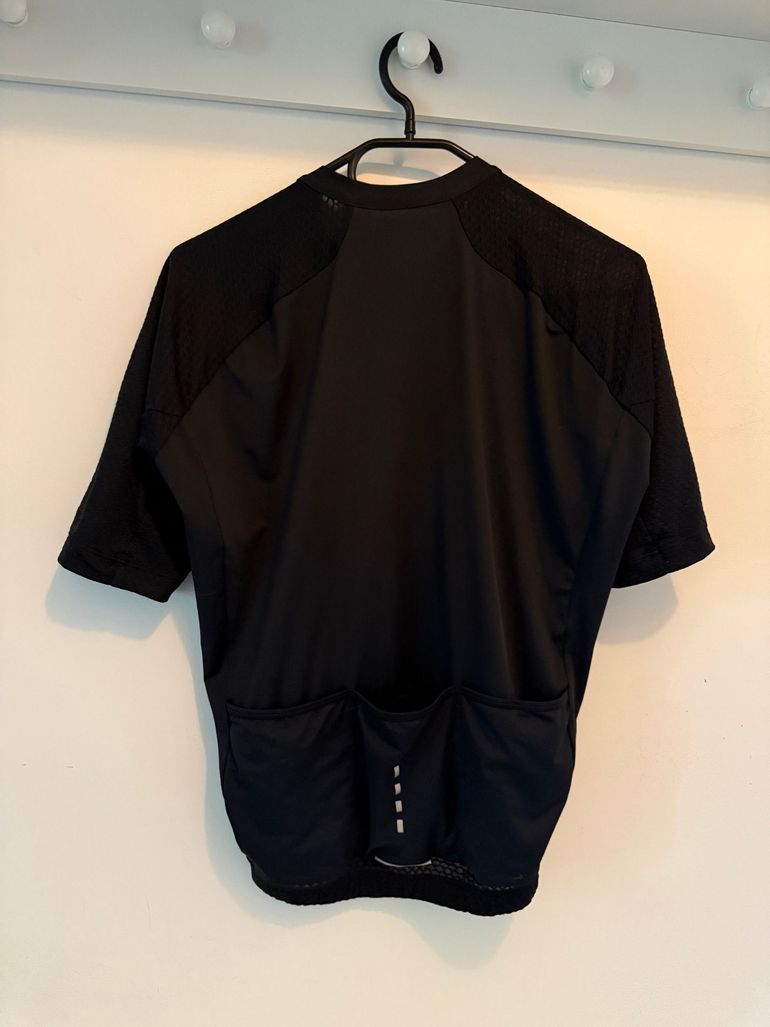 Used Rapha Core Bib Shorts & Radtrikot Jersey Set 2025 bike — image 5 of 13