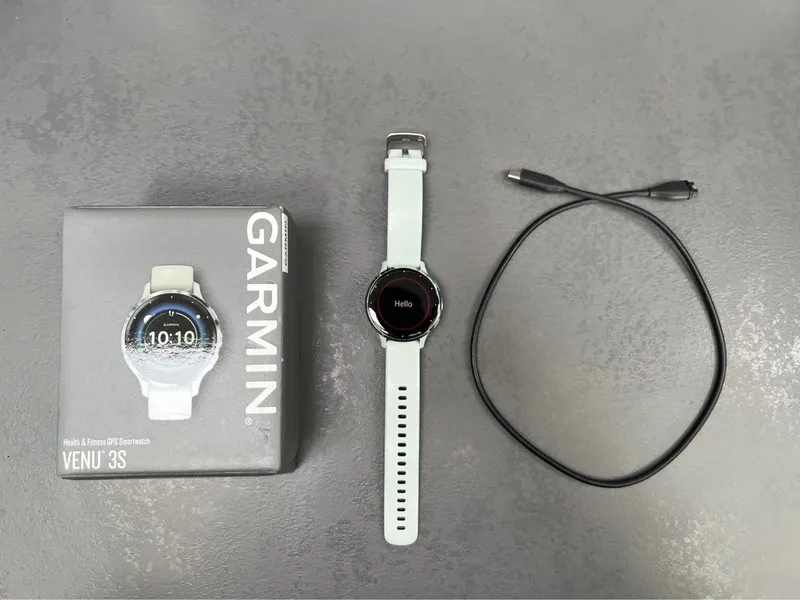 Used Garmin Venu 3s 2025 Electronics