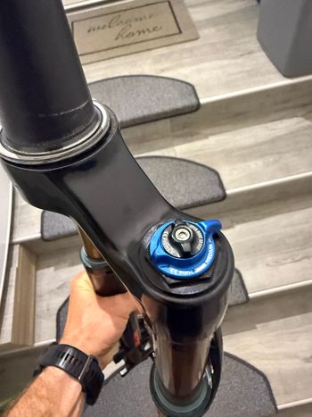 Used Fox 34 Factory FIT4 Fork 2023 bike — image 7 of 7