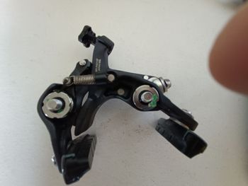 Used Shimano Ultegra série 8000 Front Brake Caliper bike — image 2 of 2