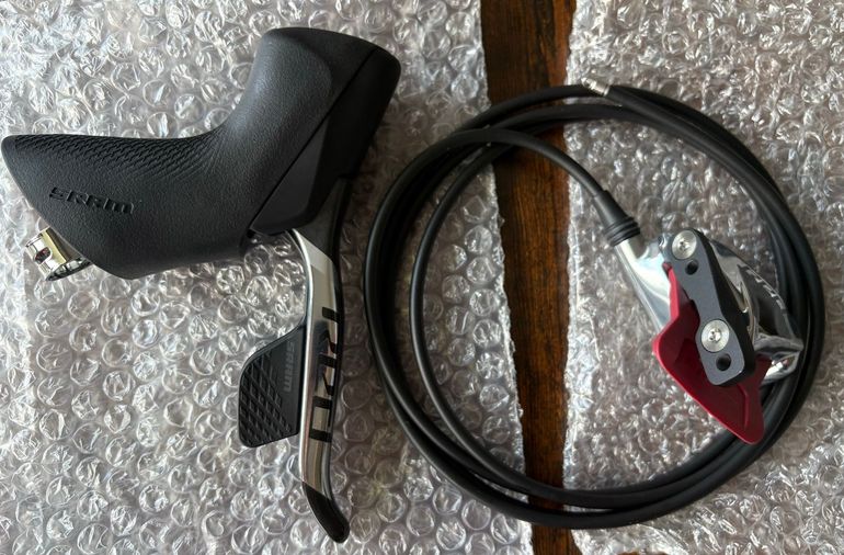 Used Sram RED AXS D1 Shifter/brake set Right/Rear 2024 bike — image 1 of 5