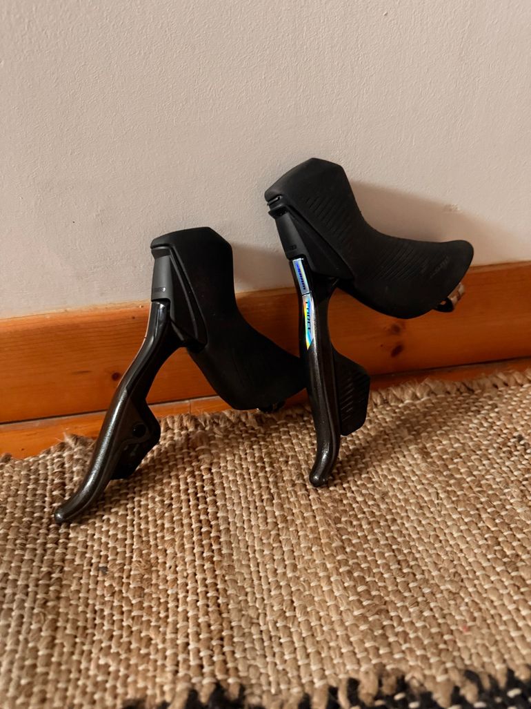 Used Sram Force 22 Shifters 2025 bike — image 1 of 4
