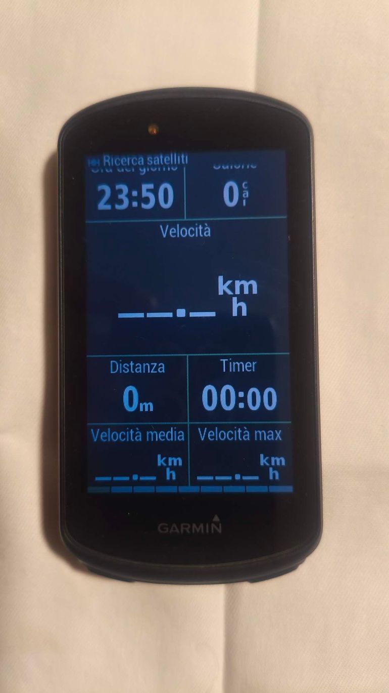 Used Garmin Edge 1030 GPS Bike Computer bike — image 2 of 14