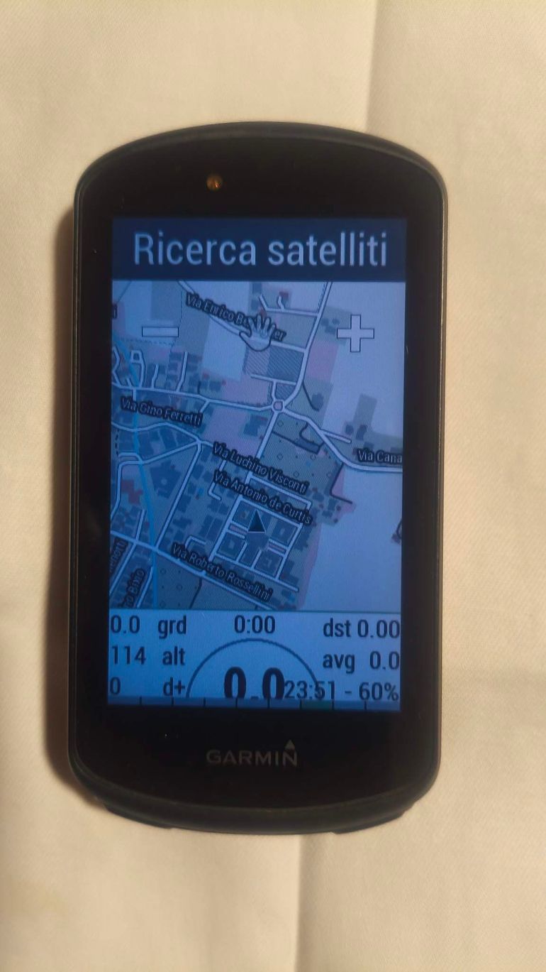 Used Garmin Edge 1030 GPS Bike Computer bike — image 8 of 14