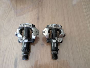 Used Shimano SPD Pedals PD-M520 bike — image 2 of 2
