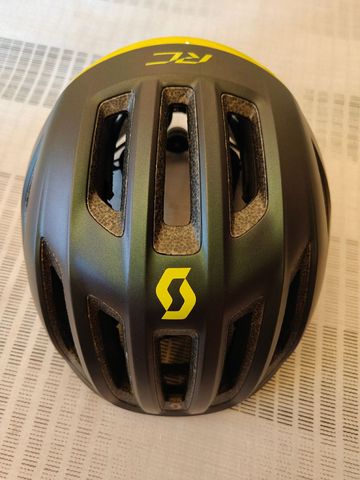 Scott Centric Plus MIPS Helmet Cycling Accessories usato