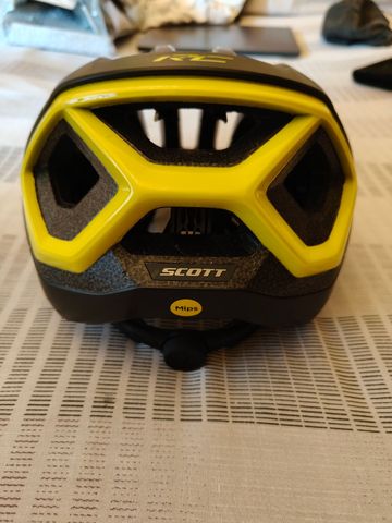 Used Scott Centric Plus MIPS Helmet bike — image 5 of 9
