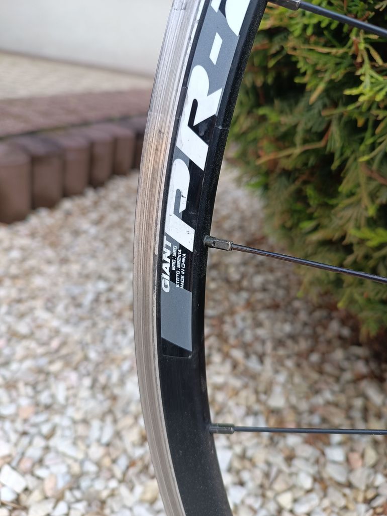 Used Giant PR2 Disc Wheelset 2020 bike — image 3 of 6