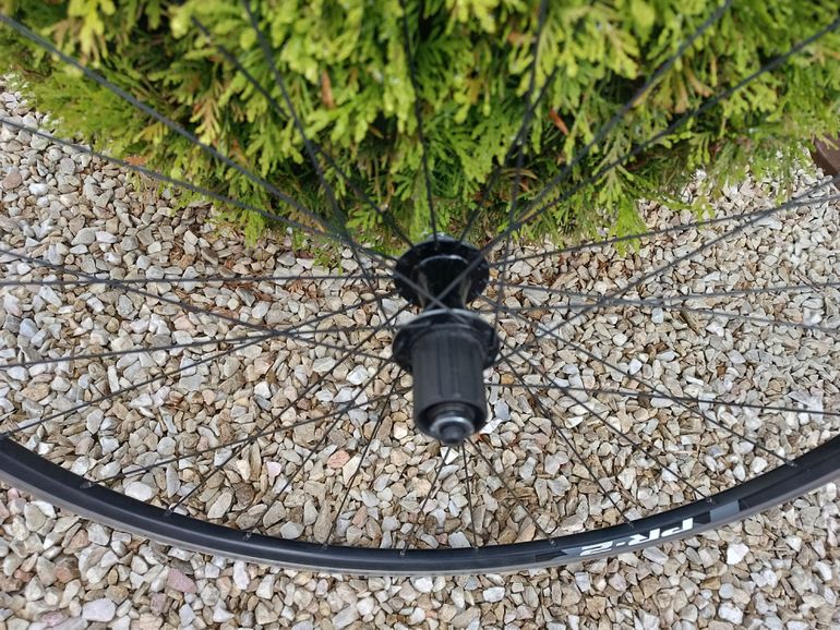 Used Giant PR2 Disc Wheelset 2020 bike — image 5 of 6