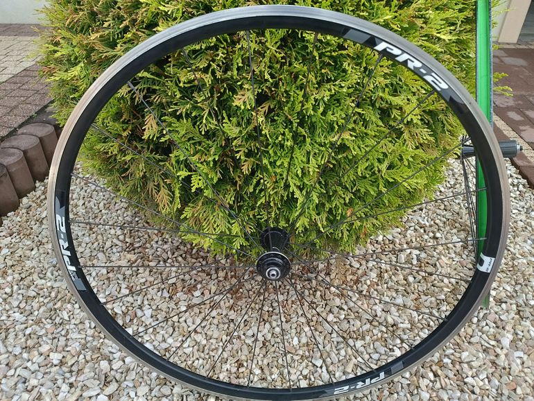 Used Giant PR2 Disc Wheelset 2020 bike — image 4 of 6