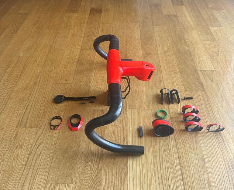 Used Bmc ICS Carbon EVO Cockpit Bar/Stem 400x90 Full set + Computer Mount 2023 bike — image 2 of 5